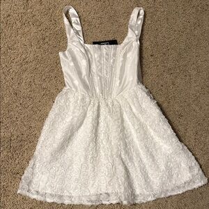 Lulus 3D White Floral Dress Size S